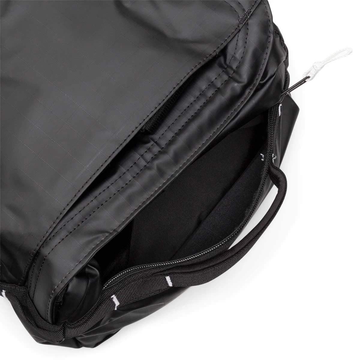 The North Face BASE CAMP VOYAGER DUFFEL - 32L 11 The North Face BASE CAMP VOYAGER DUFFEL - 32L - Image 9